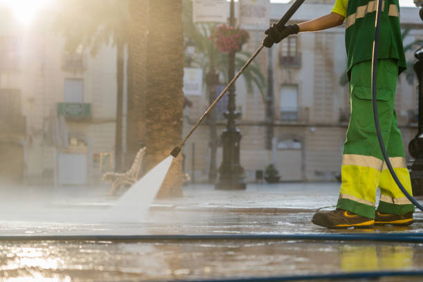 Best Roof Washing  in Meriden, CT
